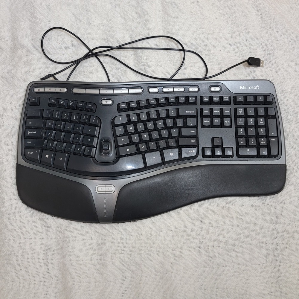 Microsoft‎ Natural Ergonomic Keyboard 4000 v1.0 Wired USB Model 1048